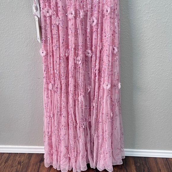 NEW $798 Mac Duggal 93685 Sequin 3D Embellished Cap Sleeves gown size 10 - Picture 11 of 15